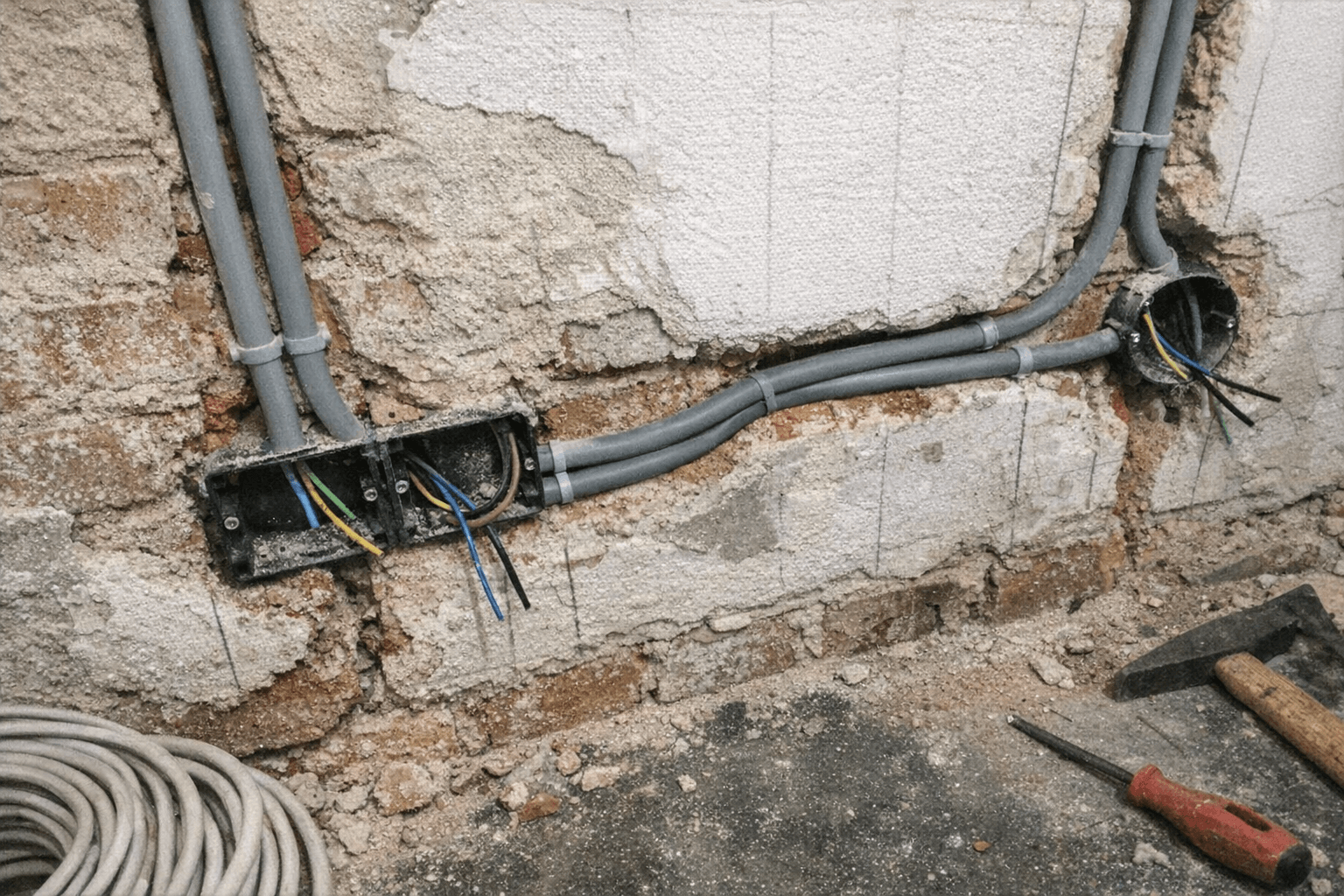 Altbau neu verdrahtet